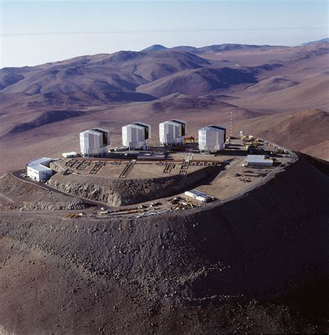 paranal observatory eso