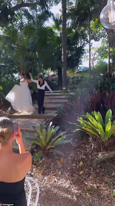 Fiona Falkiner Marries Fiancée Hayley Willis In Stunning Byron Bay