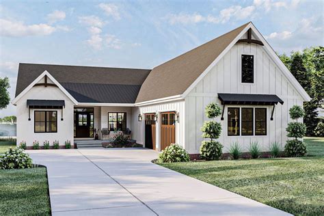 courtyard garage house plans good colors  rooms
