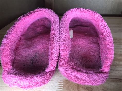 grunge shoes pink slippers girlfriends faux fur flip flops swag footwear sandals worn