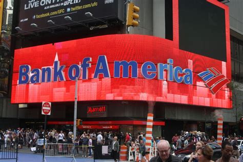 mortgage fraud  drags bank  america  courtsell thousands toxic