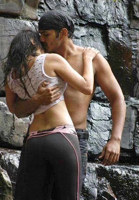 Sneha Ullal Wet Boobs Butts Kissed And Pressed By Lucky