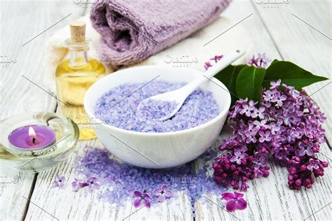 spa concept   lilac flowers spa lilac