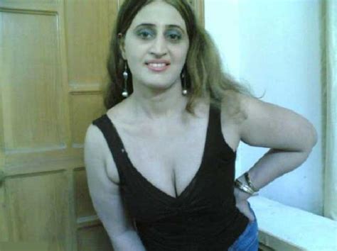 pakistani teacher nagma khan ke bur aur boobs ke pics