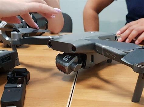 alleged dji mavic   slightly revised design  swappable camera neowin