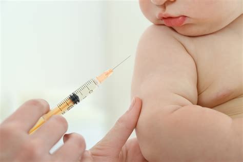 mengatasi bengkak bekas imunisasi  tubuh bayi bukareview