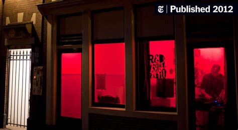 Art In The Brothels Dining Amid Red Lights The New York Times
