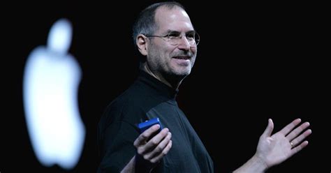 apple hit  trillion  steve jobs  prevented  iphones invention