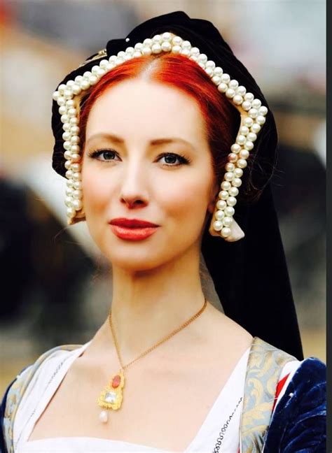 pin  greg hughes  medieval headdress tudor fashion renaissance
