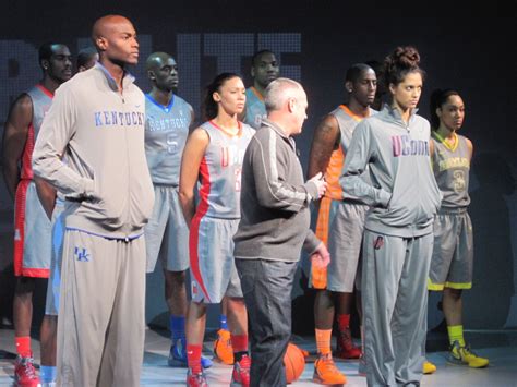 Syracuse To Wear Nike Hyper Elite Platinum Uniform Against