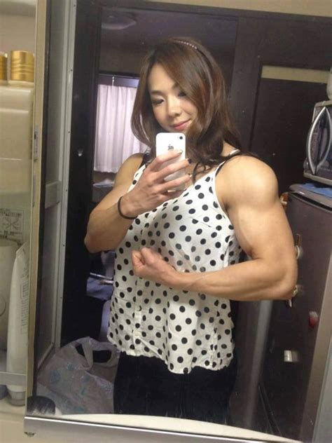 korean ifbb pro bodybuilder yeon woo jhi has bigger