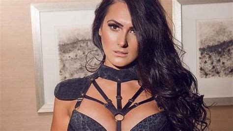 controversial nrl wag arabella del busso signs up for sas