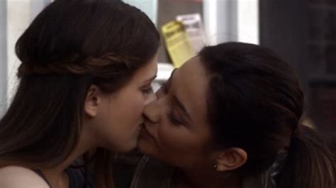 the top 50 gayest parts of pretty little liars season