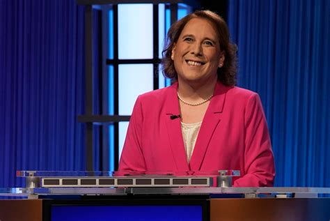 jeopardy contestant amy schneider becomes winningest woman in show s