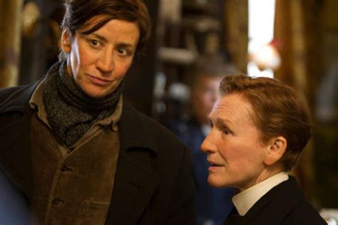 ‘albert nobbs explores constrictions of class and gender the opinioness