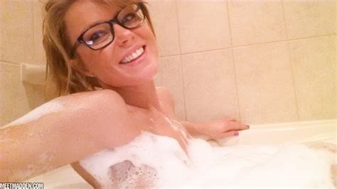 meet madden bath tub selfies hotty stop
