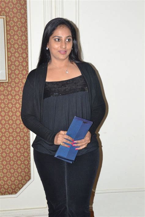 gayathri tv actress in black top photo stills tollywood