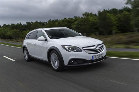 vauxhall insignia review