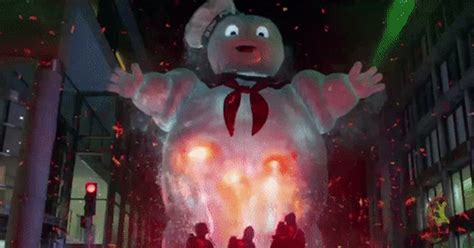 photo  stay puft marshmallow man    ghostbusters reboot