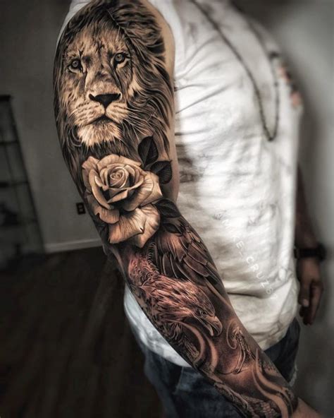 Tatouage Tête De Lion Sur épaule Lion Tattoo Sleeves Men Tattoos Arm