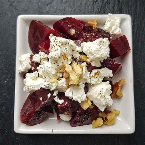 rezept fuer rote bete salat mit walnuessen und feta