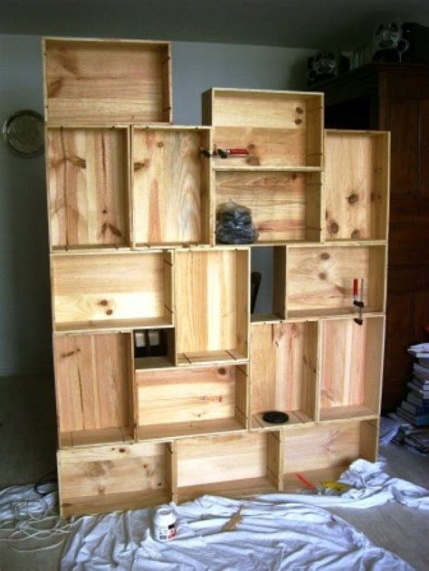 etagere en caisses de vin meubles en caisse etagere  livres en caisse deco caisse de vin