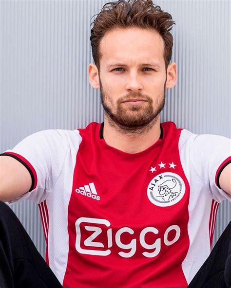 introducing   ajax home kit     team    years ucl