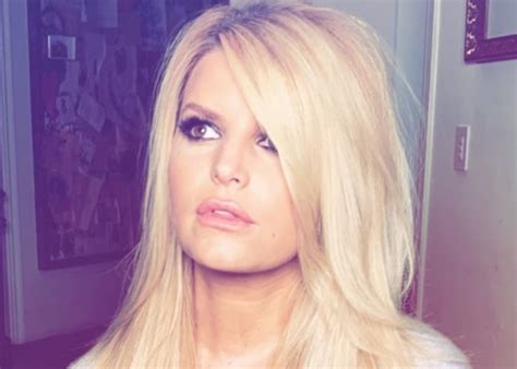 jessica simpson s daughter birdie is her twin as singer stuns in new
