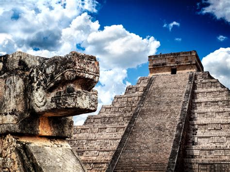 chichen itza die maya stadt gehoert zu den  weltwundern