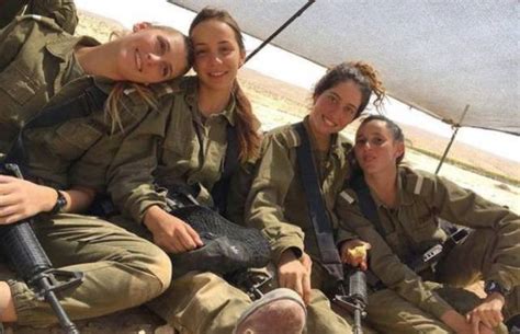 These Female Soldiers From Israeli Army Bring New Meaning