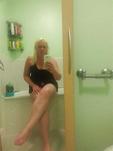 30 Year Old Milf Sent Me These Pics From Barnsley British