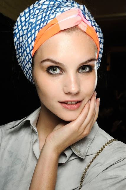 latest fashion styles   world  headscarf fashion trends