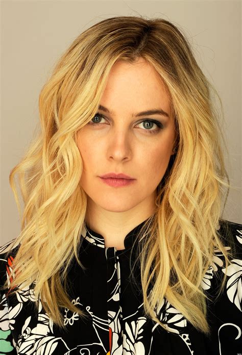 Riley Keough Elvis Presley S Granddaughter And Other Famous Hollywood
