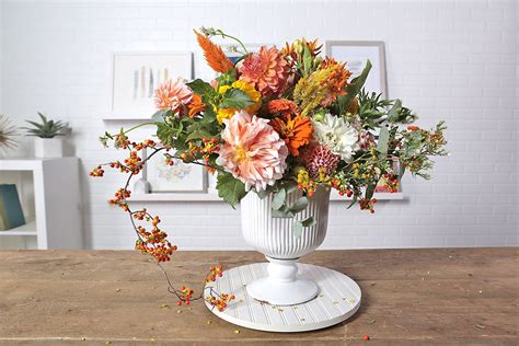 3 ways to make a beautiful fall flower arrangement