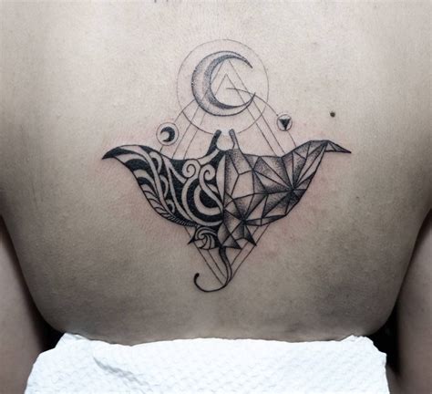 12 Gorgeous Stingray Tattoos You Ll Want To Get Inked