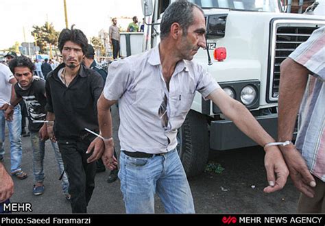 دستگیر شدن دو خانم همجنس باز عکس جديدترين اخبار ايران و جهان ممتاز نیوز