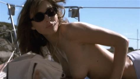Nude Video Celebs Elizabeth Hurley Nude Catherine