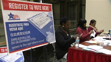 illinois voter registration efforts target youth officials look