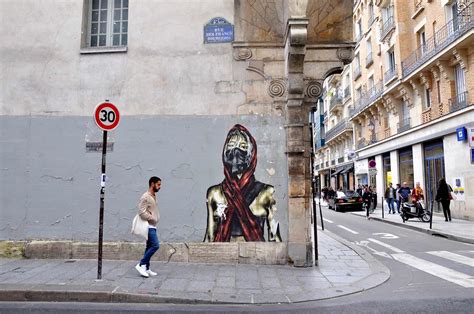paris street art  guide   urban explorer hip paris blog hip