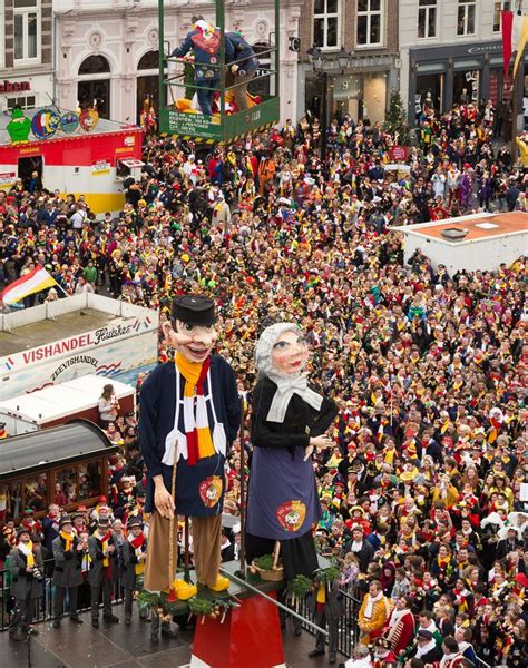 extra nachtritten met de bus  den bosch en tilburg tijdens carnaval  hertogenbosch bdnl