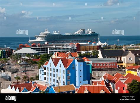 view  otrobanda side  willemstad curacao showing dutch architecture  cruise ship