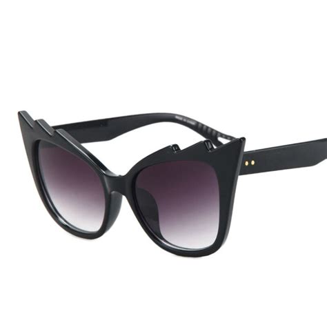 2017 New Fashion Sunglasses Women Sexy Cat Eye Eyewear