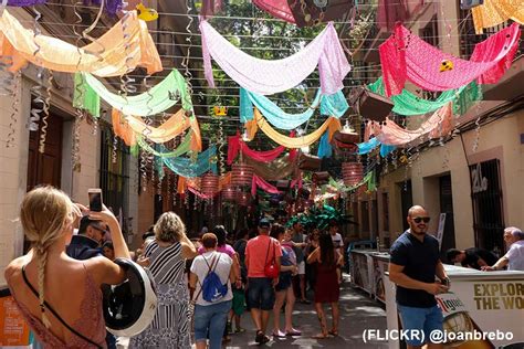 barcelona festivals sant jordi hostels