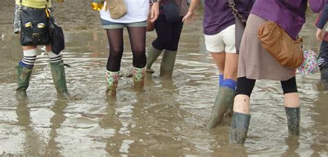 5 Ways To Wear Your Wellies The Sockshop Blog