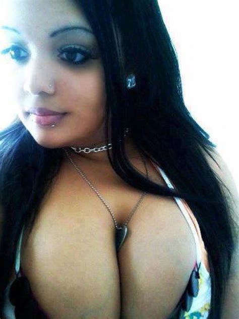 big s indian hot cleavage