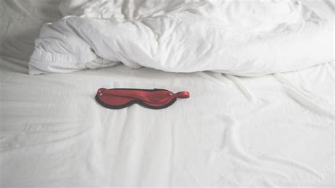 16 Amazing Sex Tricks He Wants To Try In Bed Tonight