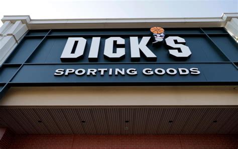 dick s sporting goods hiring 125 for holiday shopping season orange