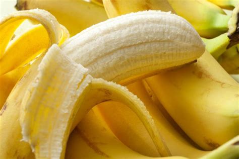 doctors are urging guys not to masturbate into banana peels