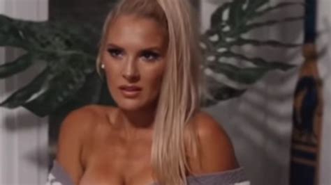 Lacey Evans Shows Everything In Raunchy Video