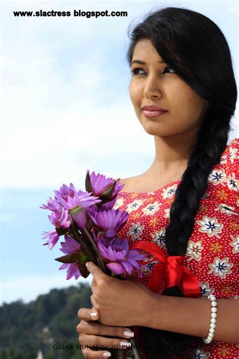 srilankan actress picture gallery ashiya dassanayake